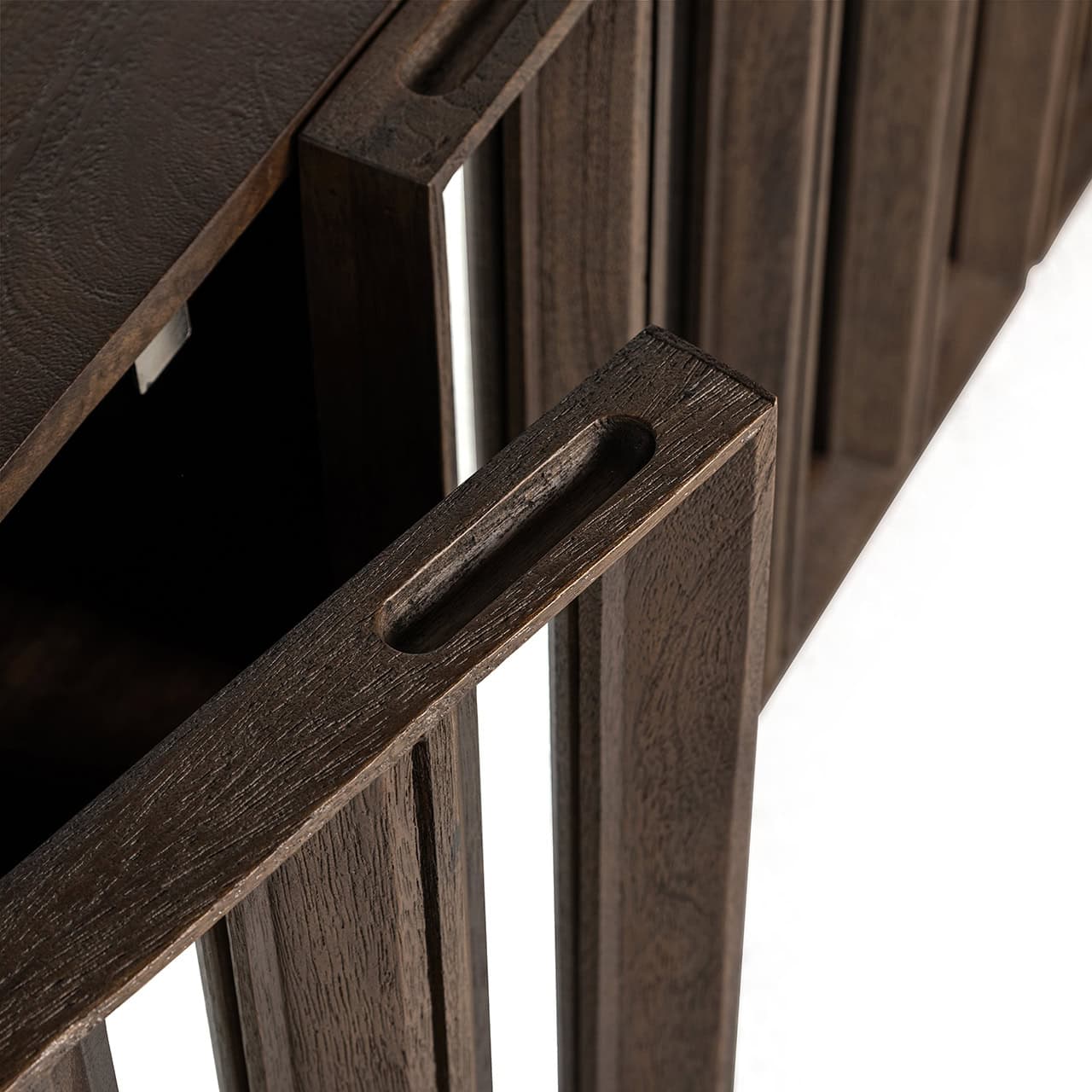 7701 - Szafka RTV Bryant Brown