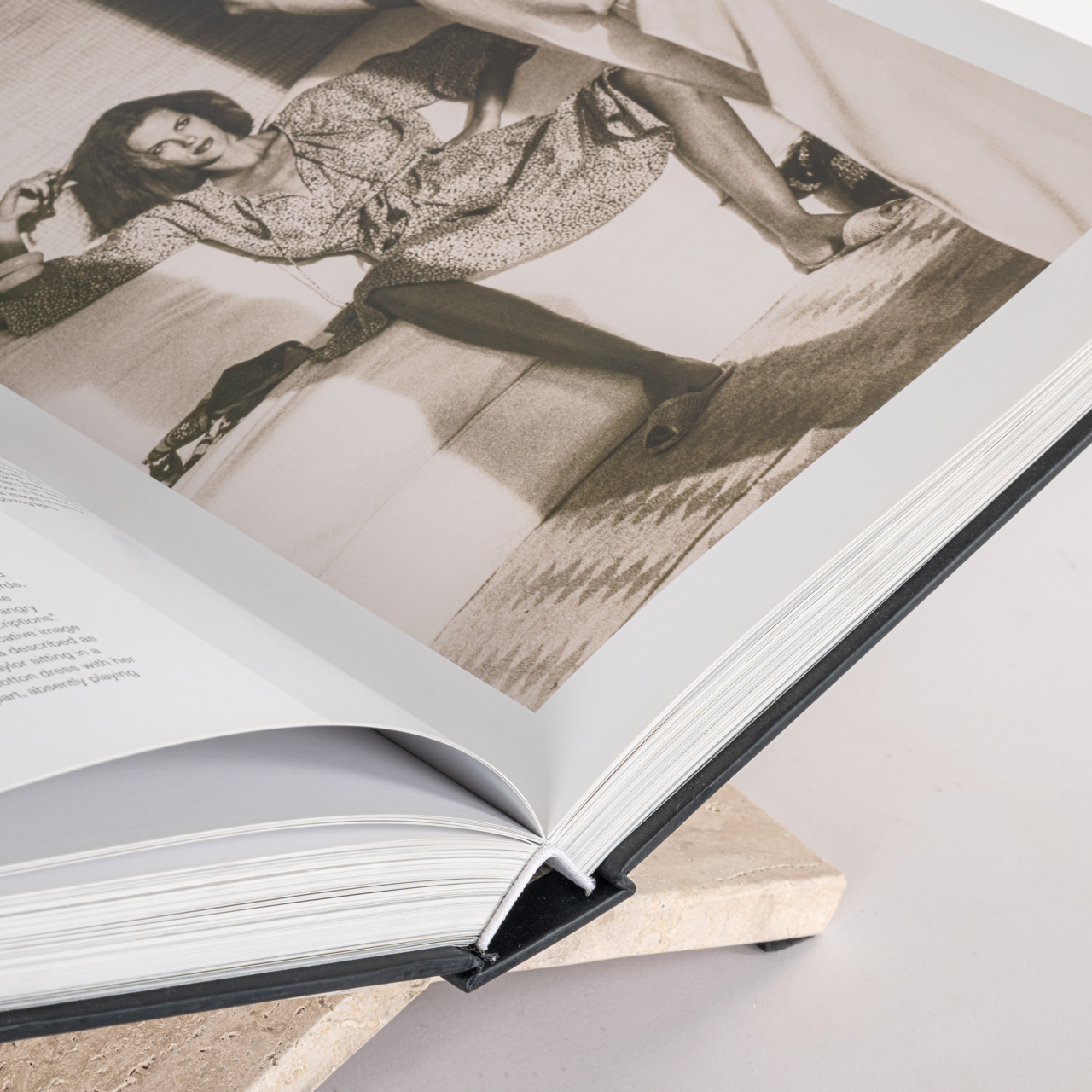 -BS-0026 - Regały na książki Belice beżowe