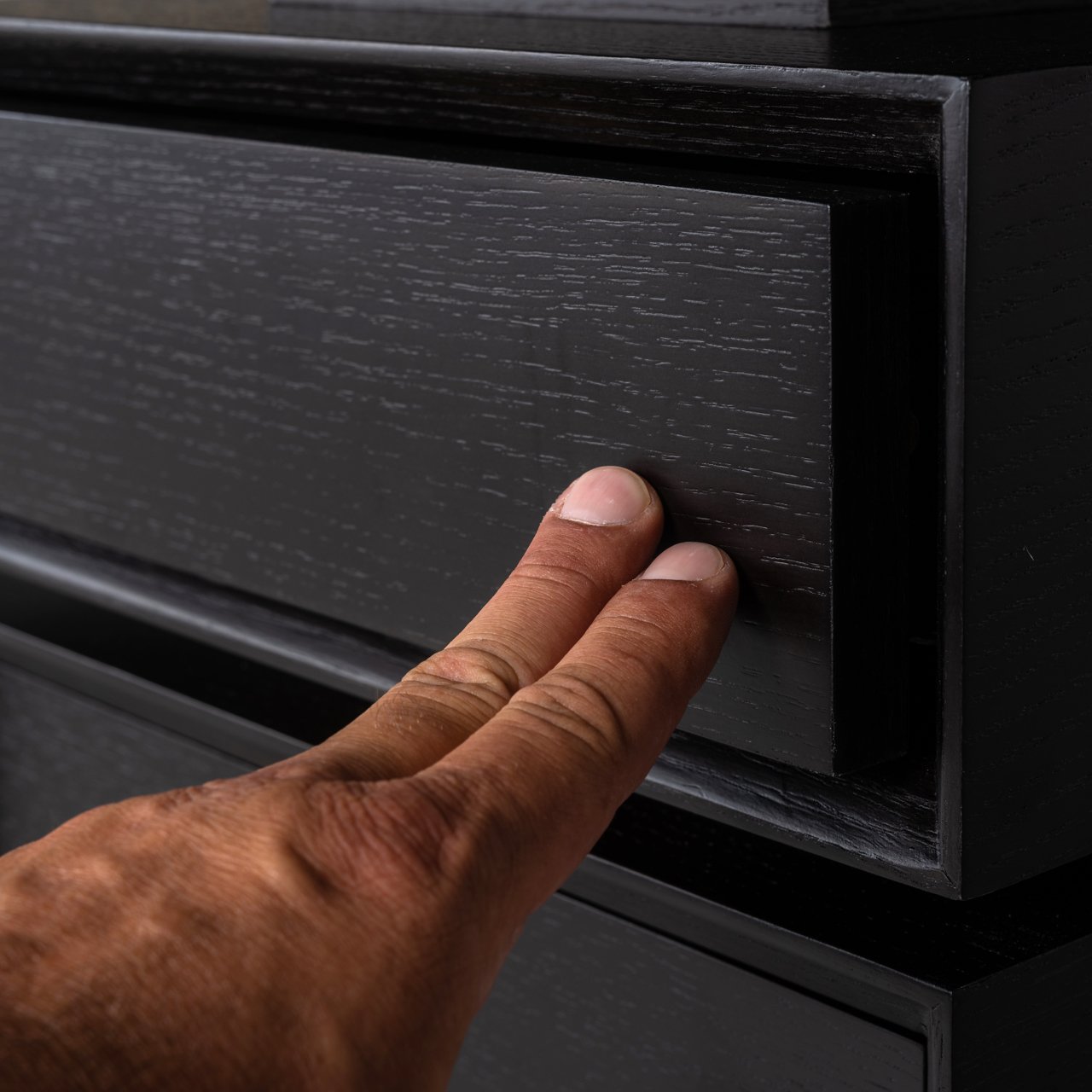 3511 - Desk Alexander Jones charcoal (Connar)