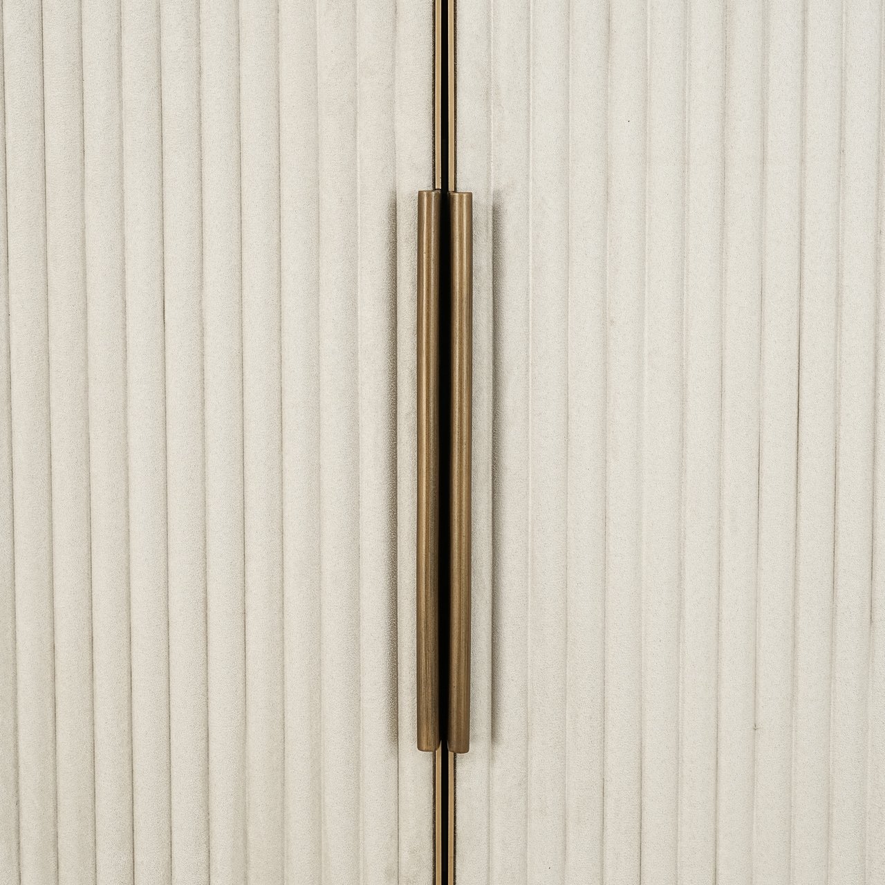 8103 - Storage cabinet Tivoli white