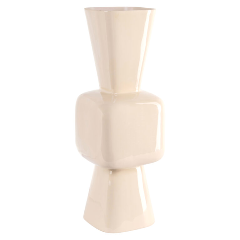 Tapioka Vase Brooks