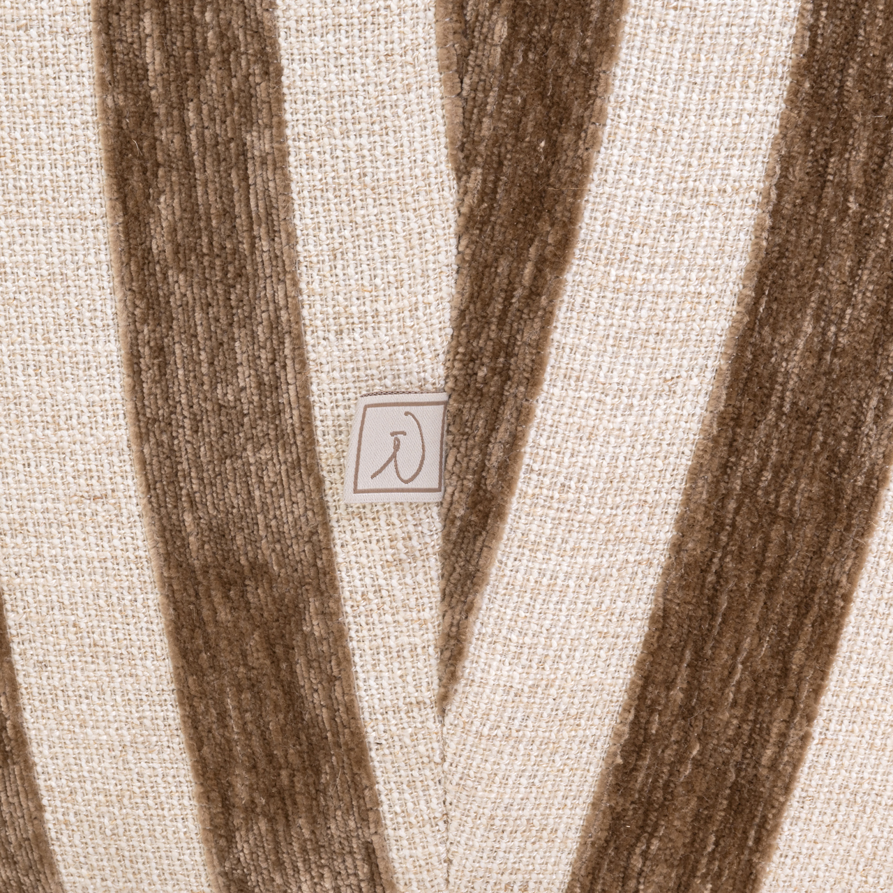 215504 - Lounge chair Luxandra stripes sand