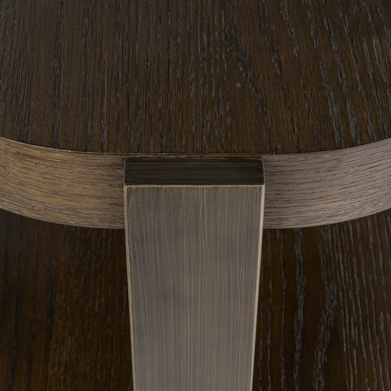 216450 - Console Ellington brown